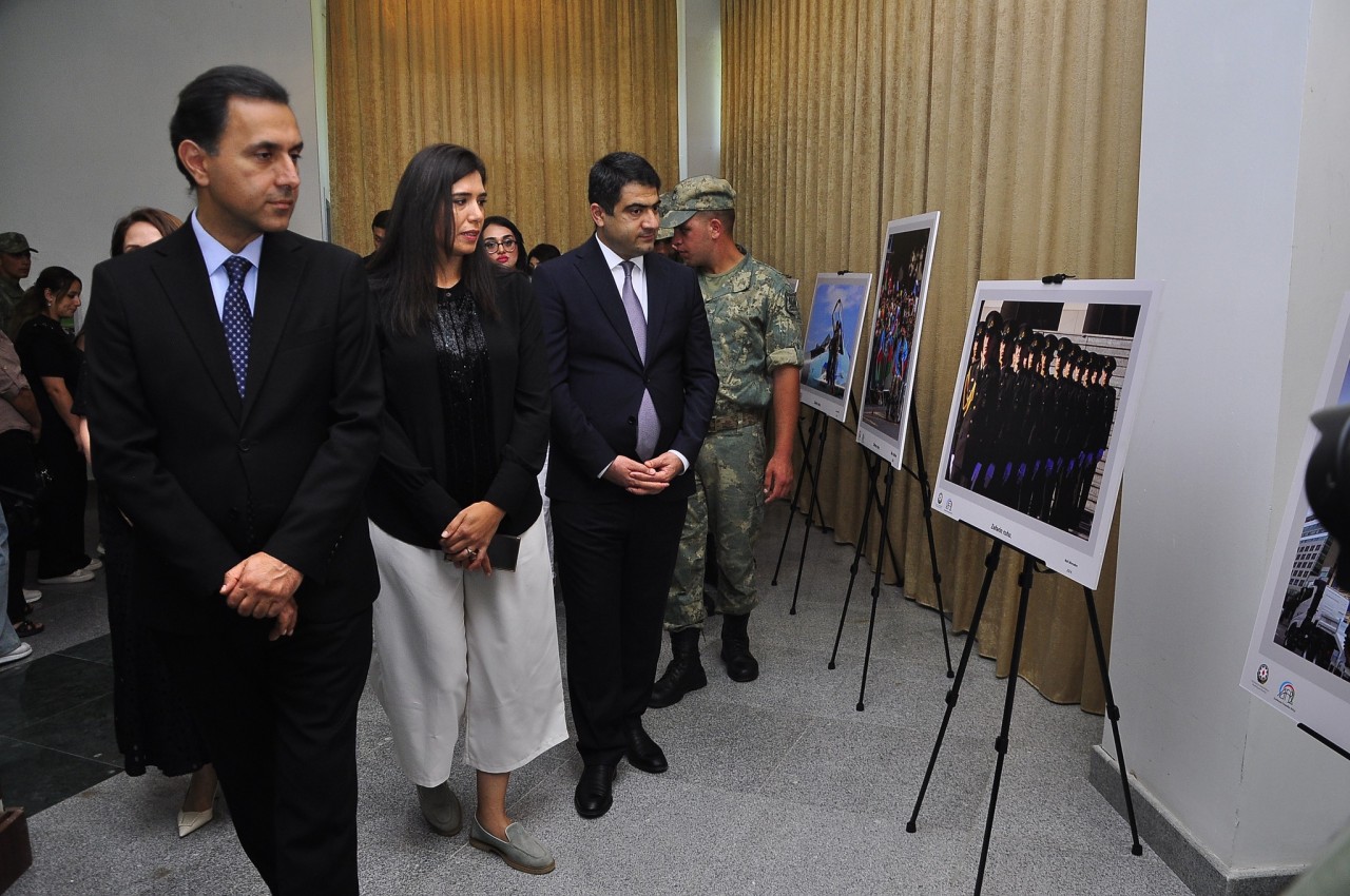 Ağstafada "Zəfərin Ruhu" adlı səyyar rəsm və foto sərgisinin açılışı oldu - FOTOLAR